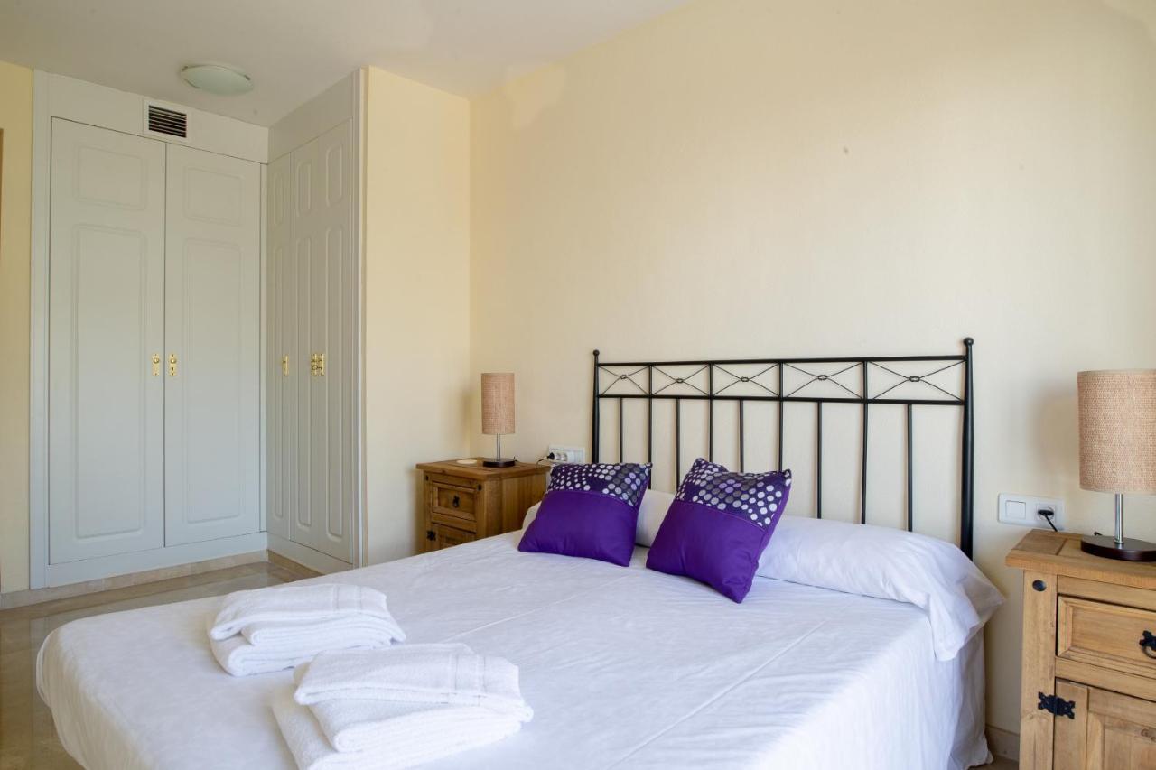 2261-Superb Apt On The Beach, On Duquesa Harbour Manilva Εξωτερικό φωτογραφία