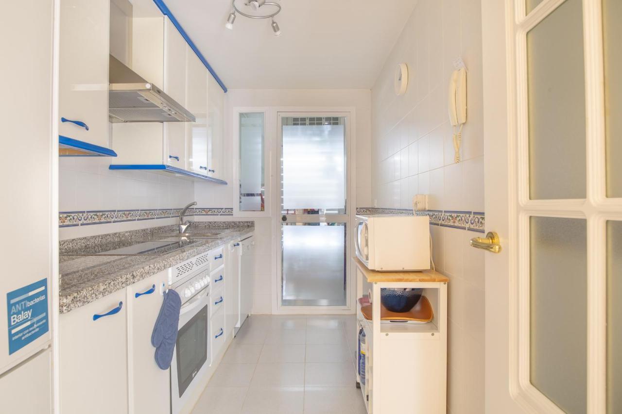 2261-Superb Apt On The Beach, On Duquesa Harbour Manilva Εξωτερικό φωτογραφία